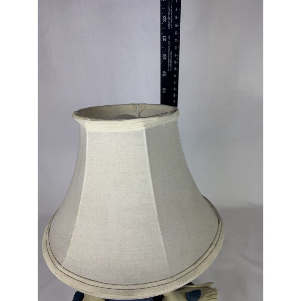Williraye Studio WW7103 Golden Friend Girl Goose Bird Basket Eggs Lamp - Picture 5 of 6